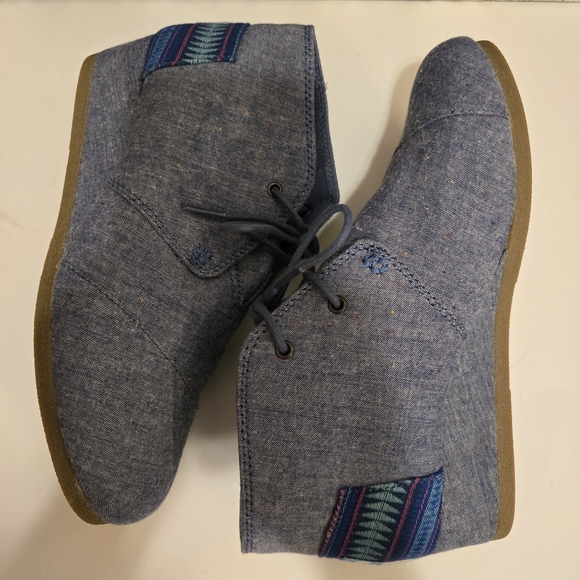 TOMS Speckled Denim Wedge Booties Tribal Design On Back Heels Laceup Shoes Sz 6 - Picture 6 of 17